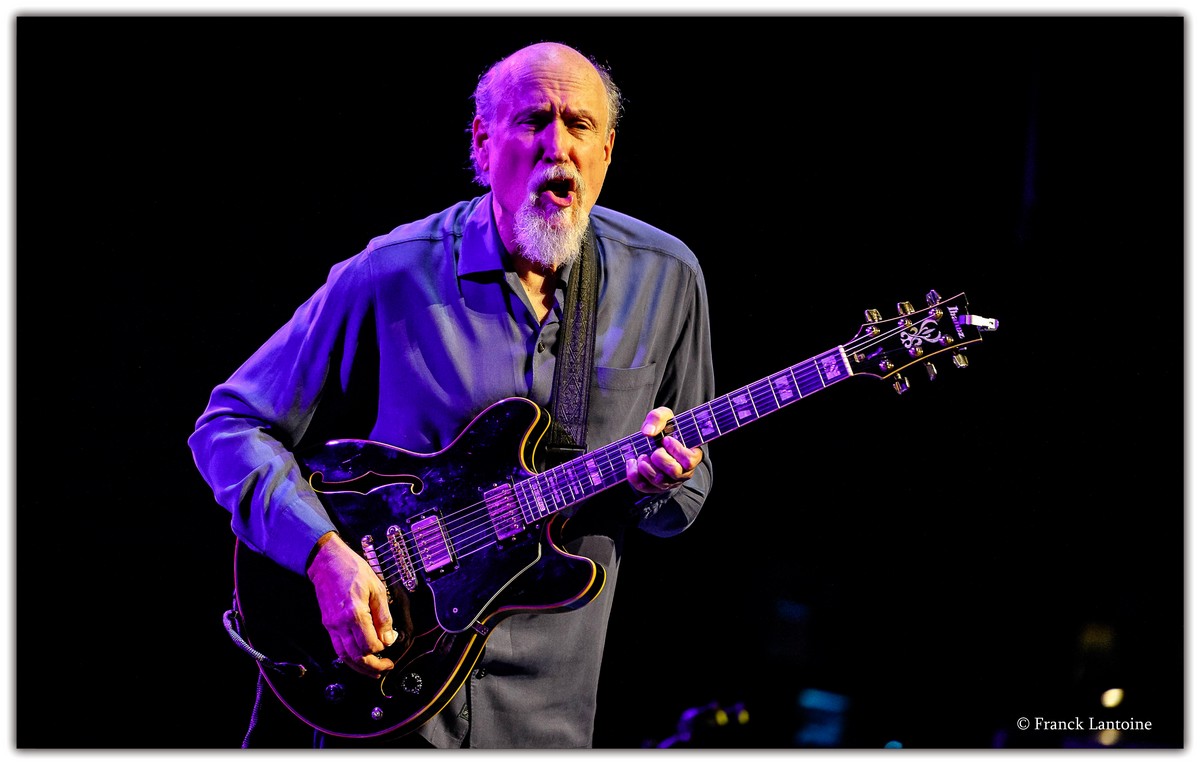 2016 JOHN SCOFIELD.jpg